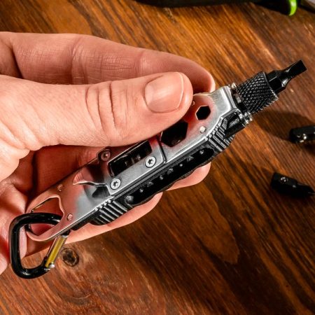 Többfunkciós zsebcsavarhúzó és szerszámkészlet