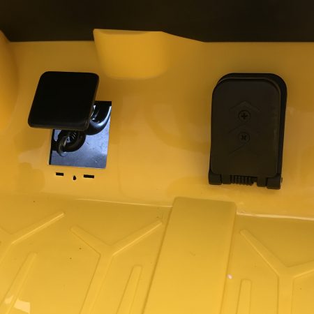 Tartalék pedál Lamborghini Revuelto típushoz
