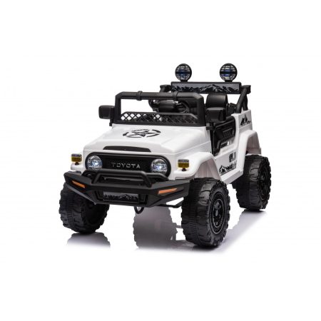 Elektromos kisautó Toyota FJ Cruiser 4x4 fehér