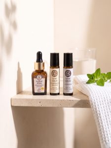ŽEHLIČKA ÉS SZEMKÖRNYÉK - C-vitaminos szérum